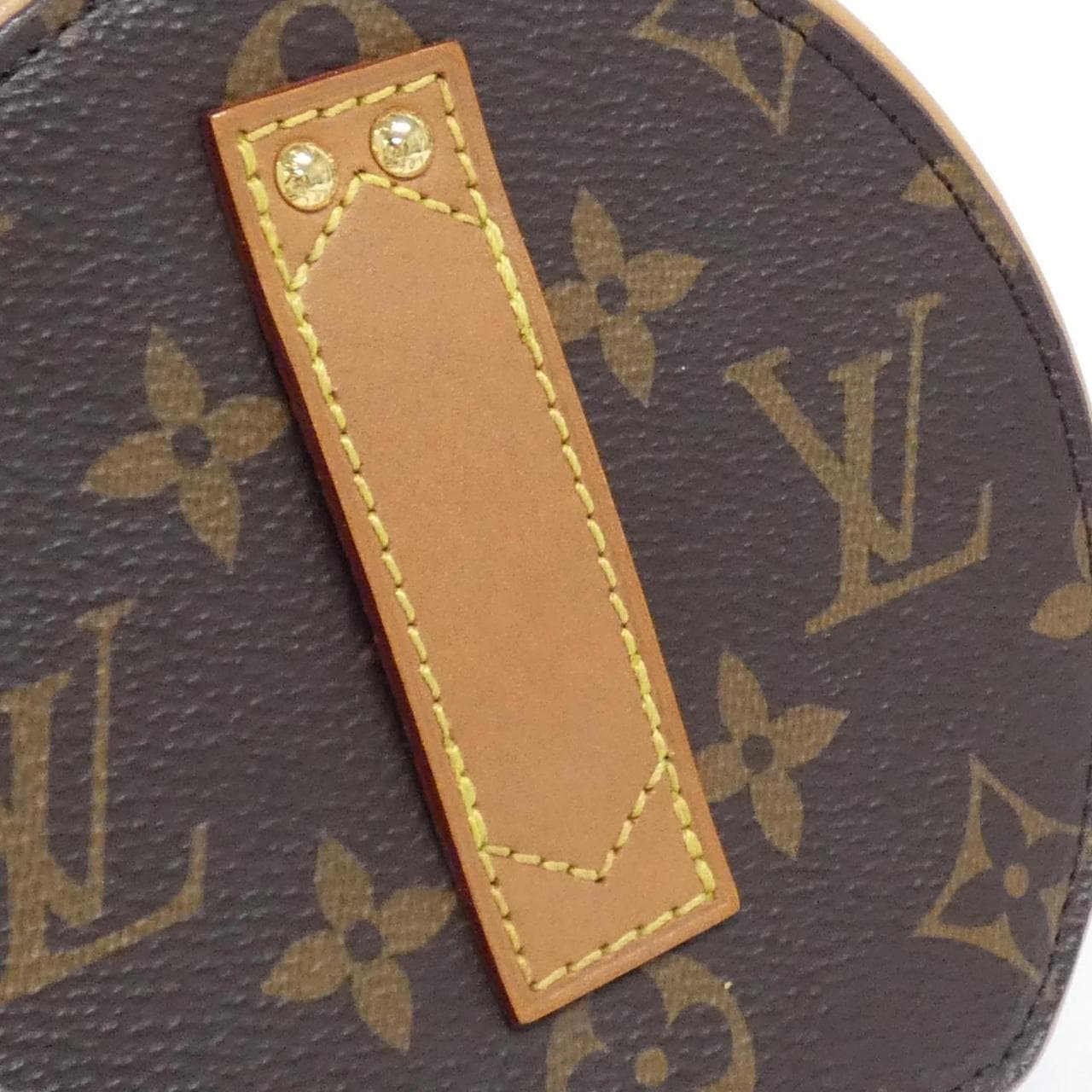 ルイヴィトン モノグラム ミニ ボワット シャポー M44699 ショルダーバッグ