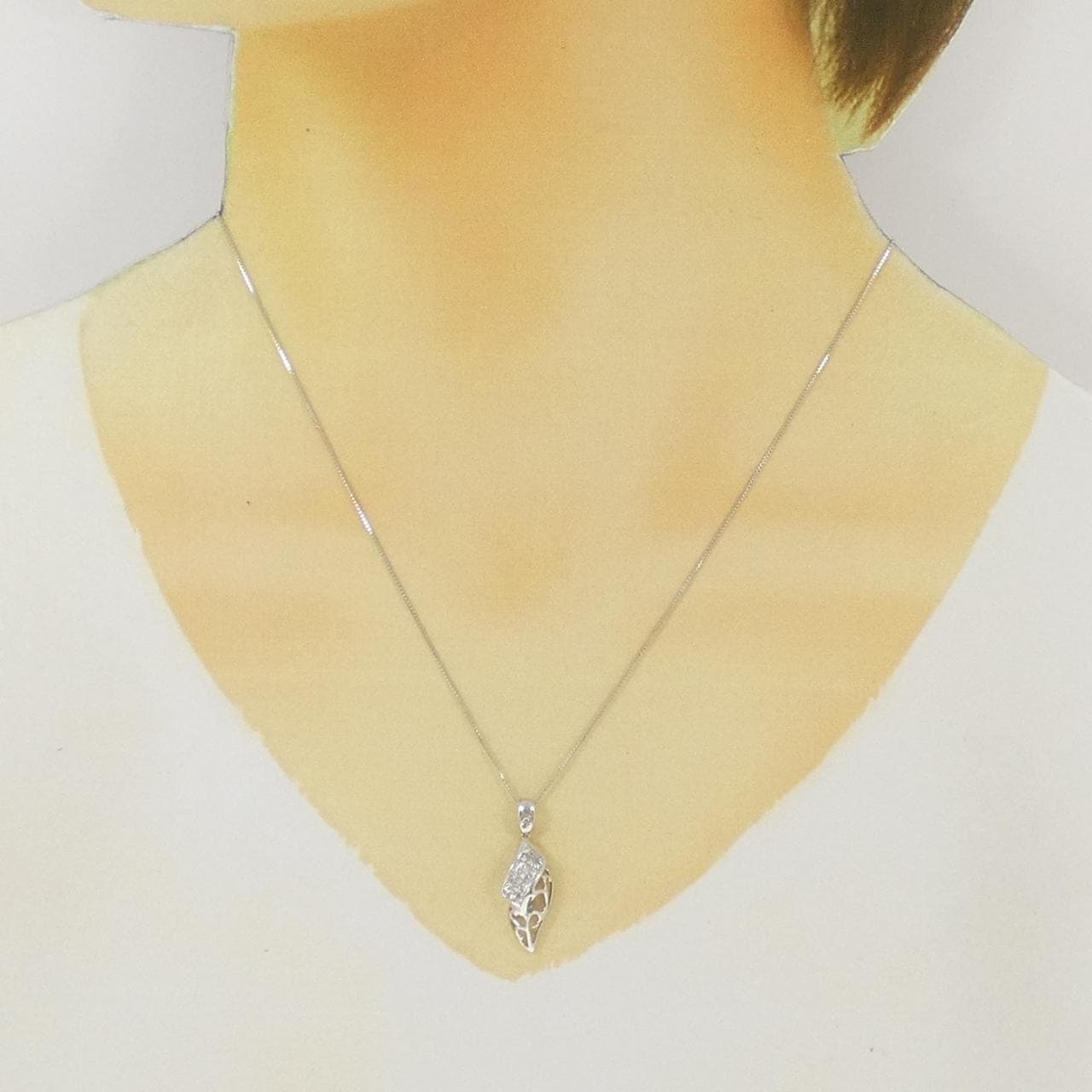 K18WG リーフ ダイヤモンド ネックレス 0.25CT