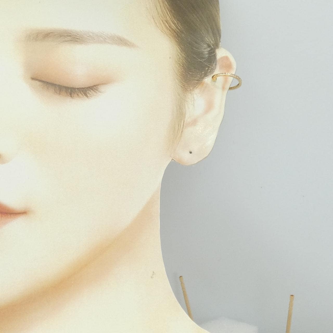 VENDOME Diamond Ear Cuff (One Ear)