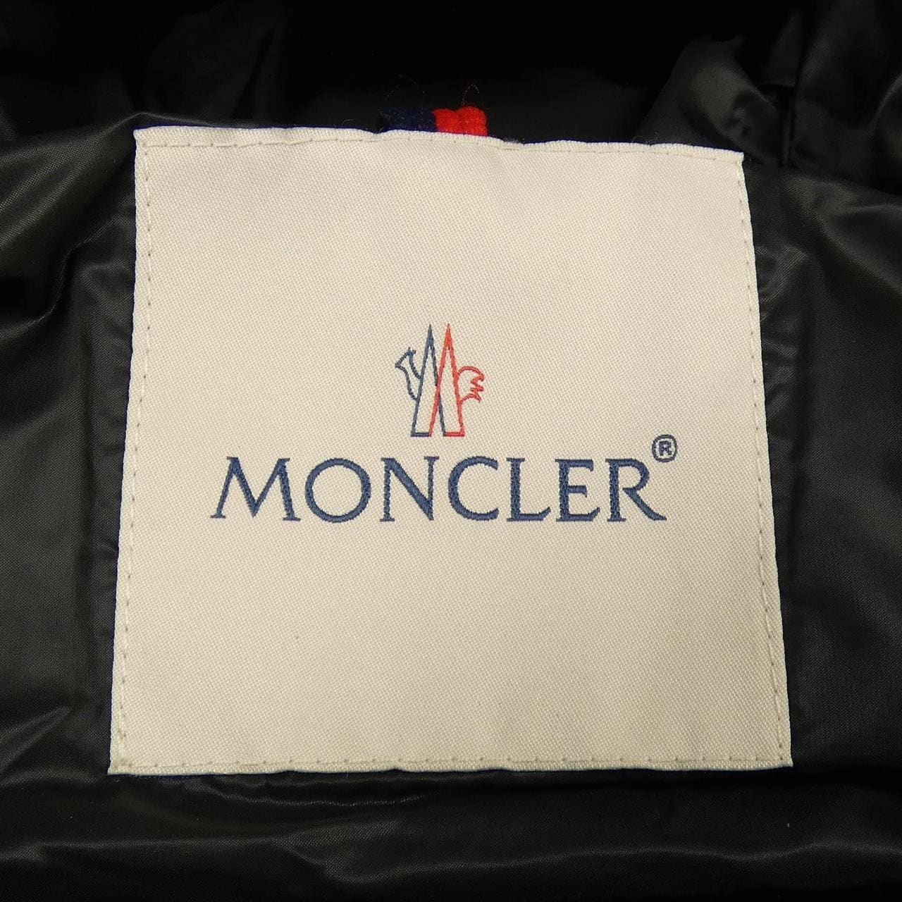モンクレール MONCLER C0571 SASSIERE ダウンジャケット
