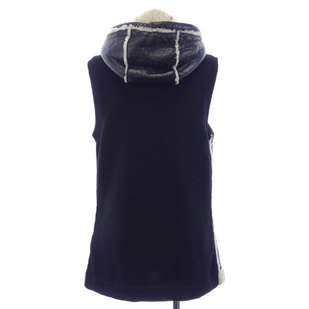 シャネル CHANEL P33735W04172 08A ムートンベスト