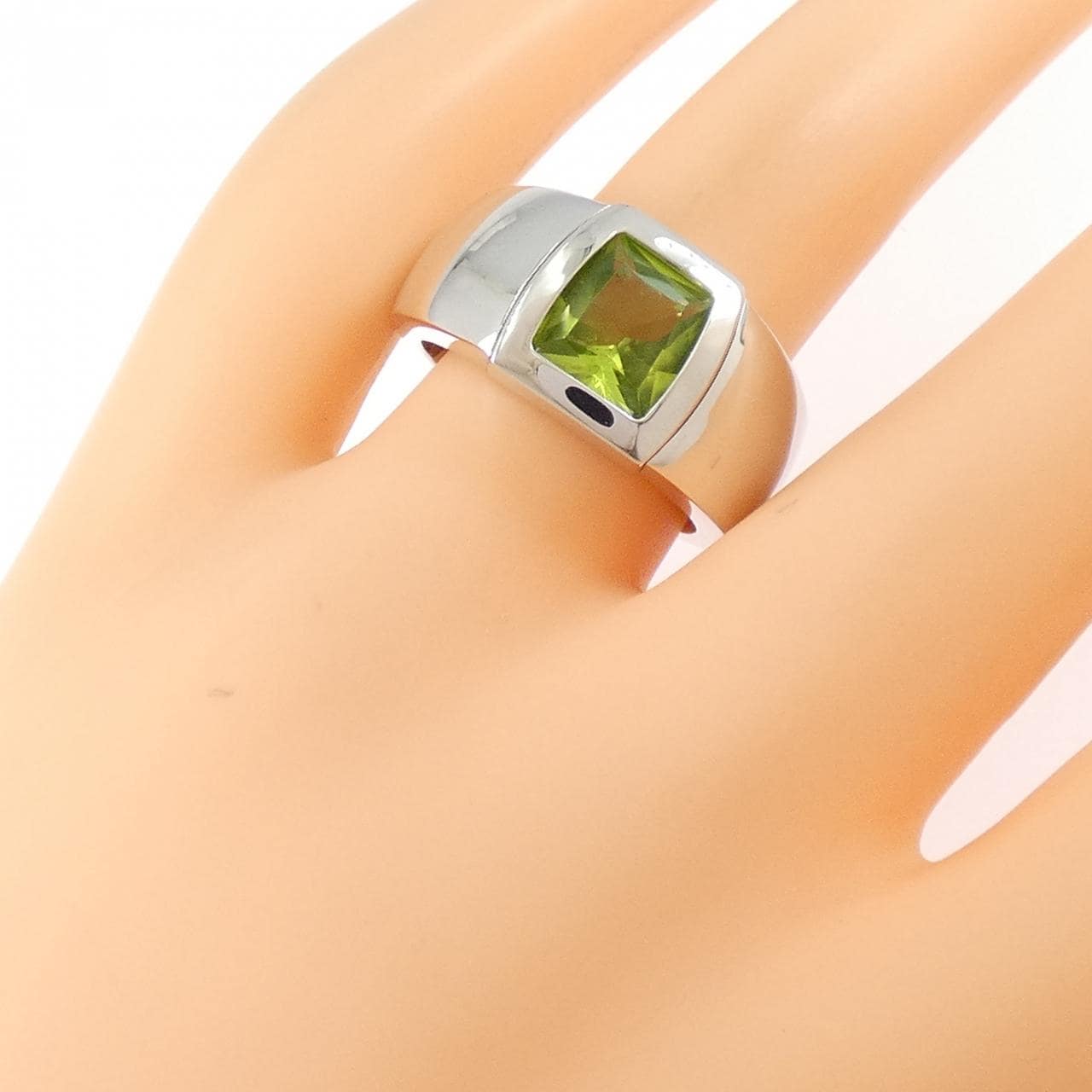 カルティエ ラドーニャ リング