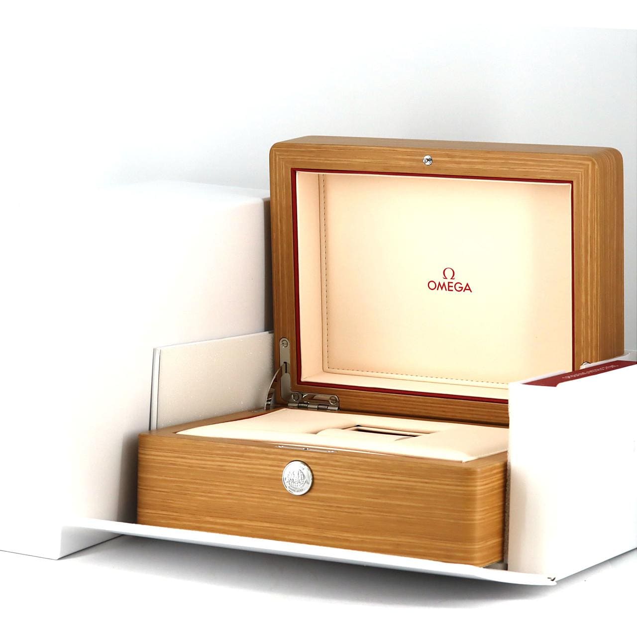 オメガ シーマスタープラネットオーシャン /D 215.98.40.20.01.001 セラミック 自動巻