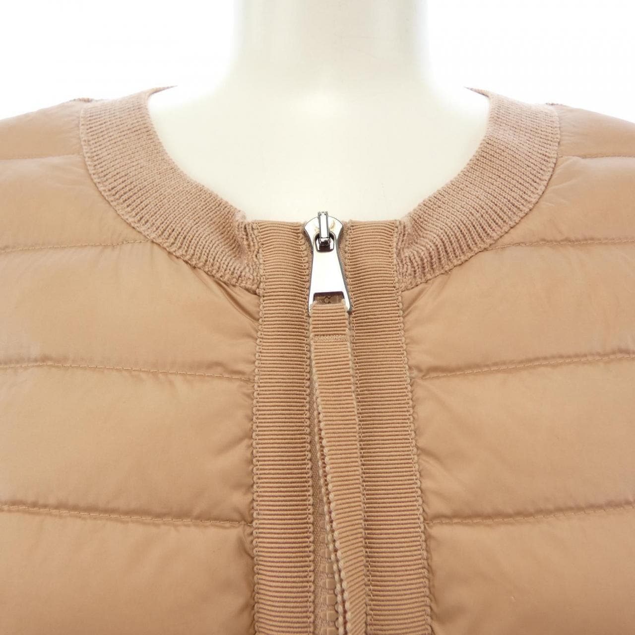 モンクレール MONCLER 20939B51000 ダウンジャケット