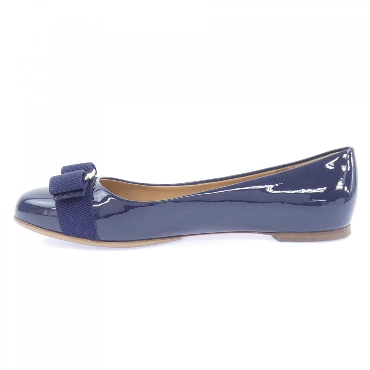 サルヴァトーレフェラガモ SALVATORE FERRAGAMO フラットシューズ