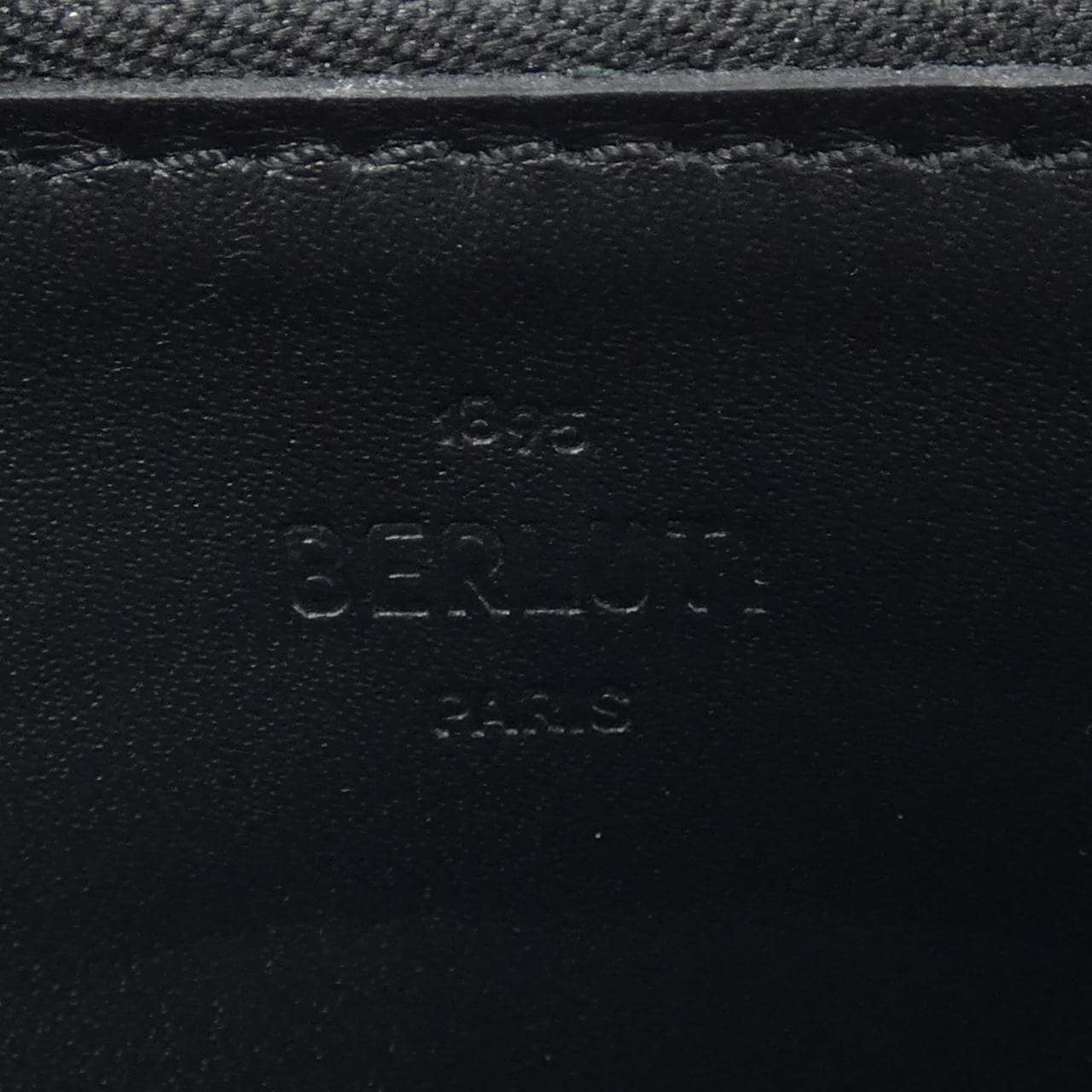 ベルルッティ Berluti イタウバネオスリットレザー WALLET