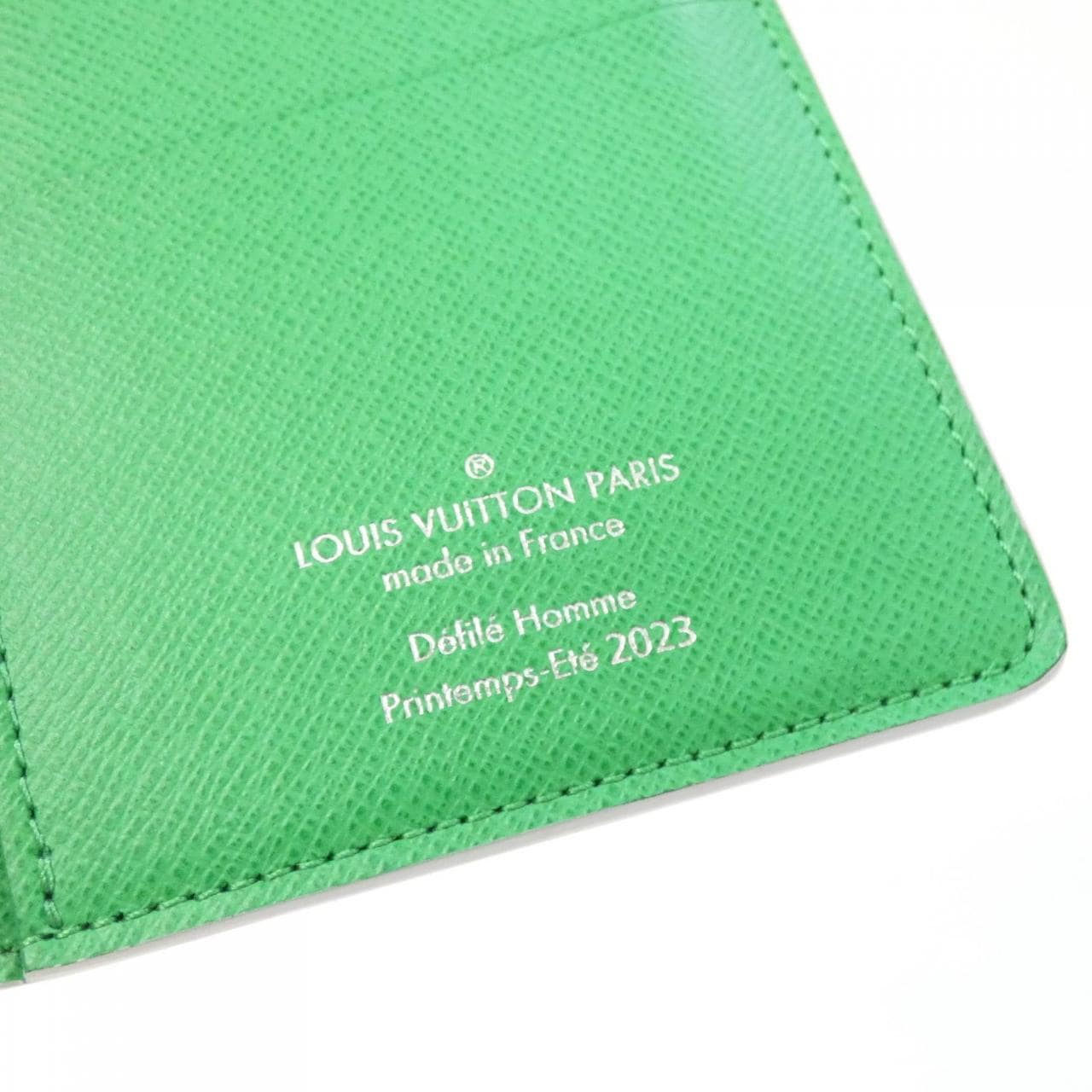 ルイヴィトン モノグラム コミック ポルトフォイユ ブラザ M82011 財布