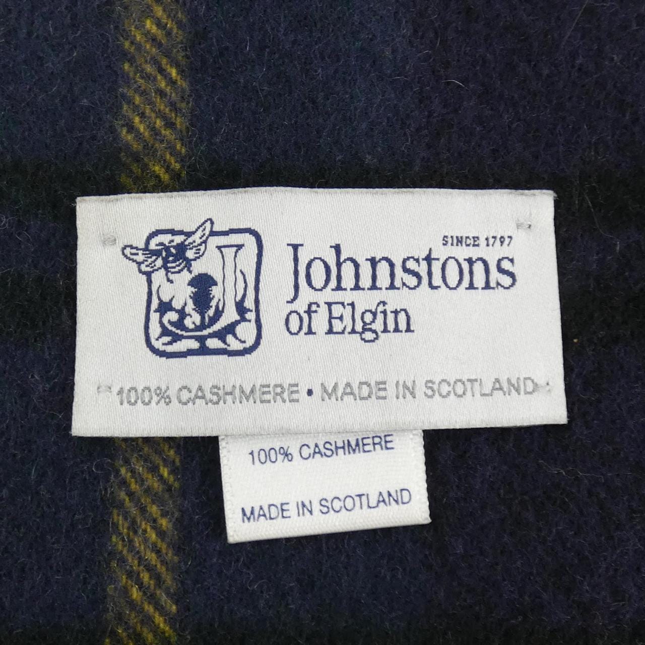 JOHNSTONS OF ELGIN STOLE