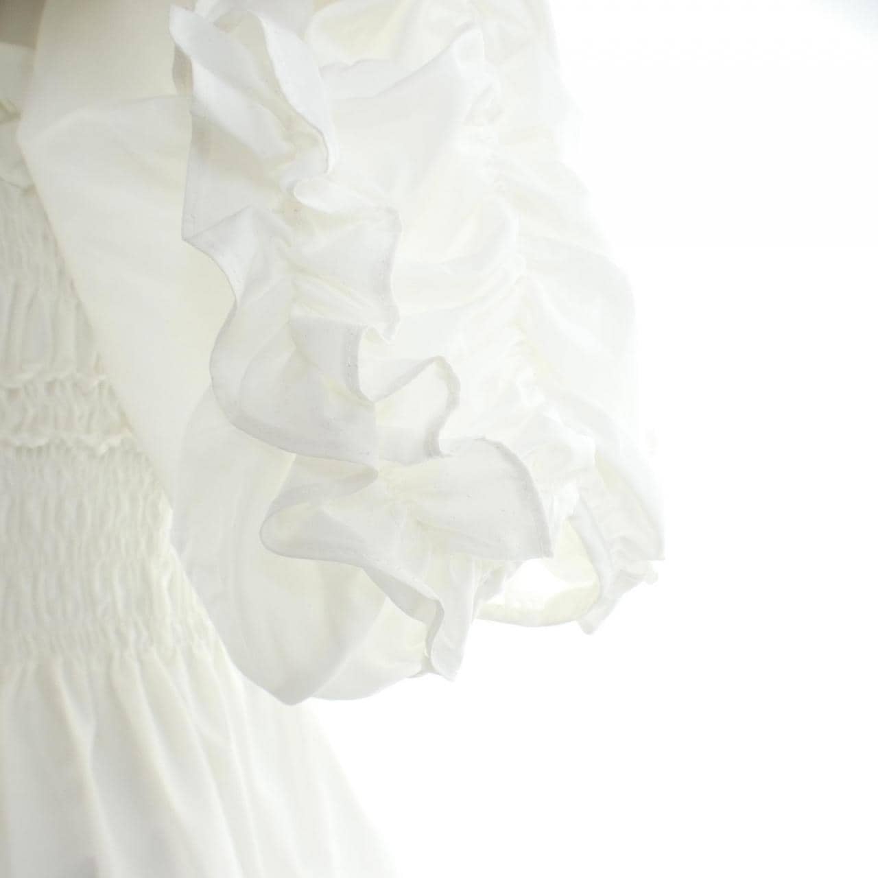 セシリーバンセン CECILIE BAHNSEN トップス