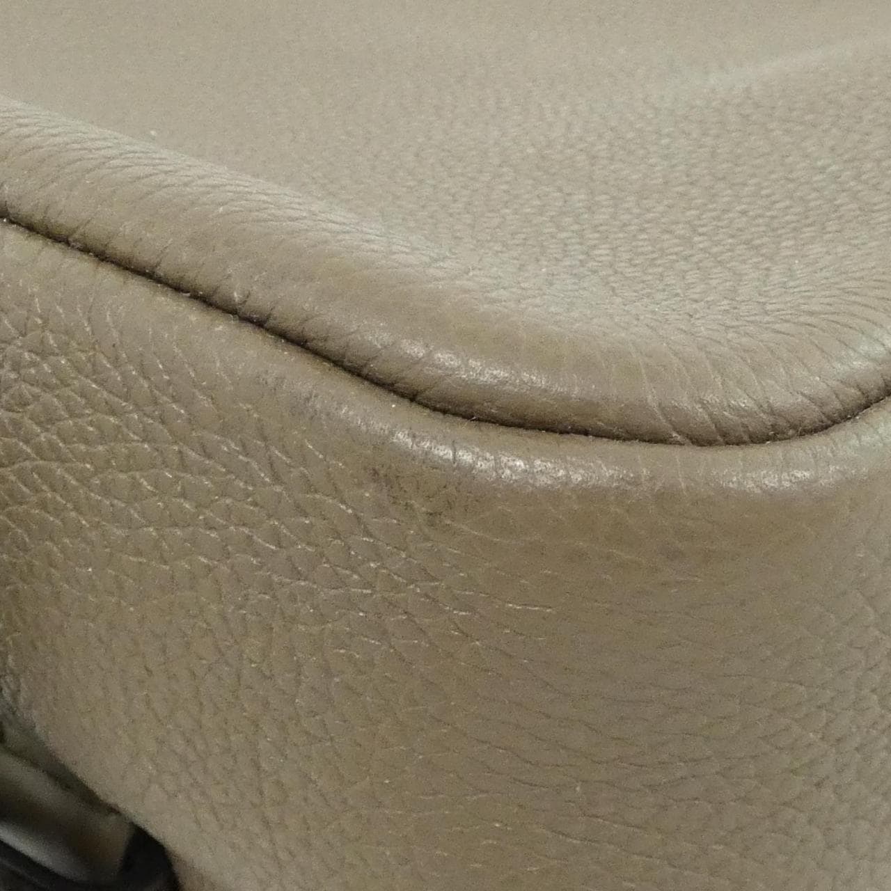 ロエベ ミリタリー メッセンジャー XS 317 12AA72 ショルダーバッグ