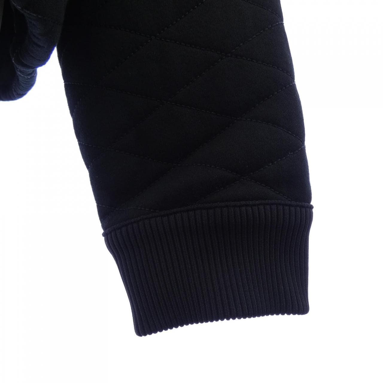 ルイヴィトン LOUIS VUITTON キルテッドジップアップ FIST08FED パーカー