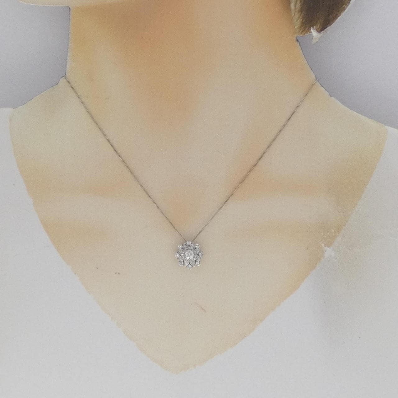 PT フラワー ダイヤモンド ネックレス 0.191CT