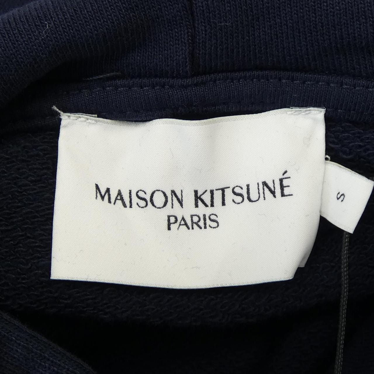 メゾンキツネ MAISON KITSUNE IU00355KM0001 パーカー