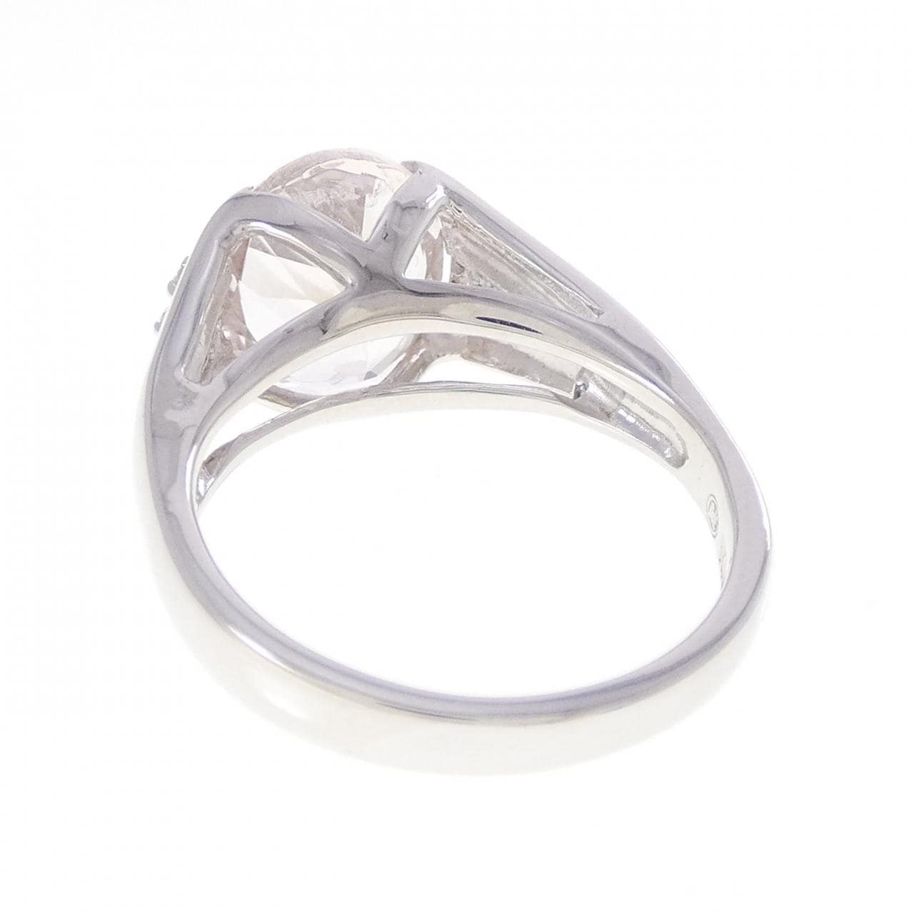 K18WG ベリル リング 3.09CT