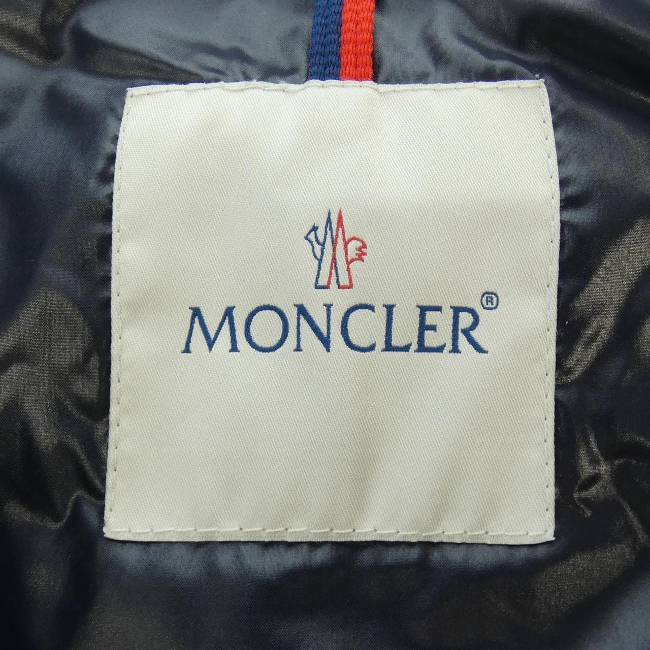 MONCLER蒙克勒羽绒服