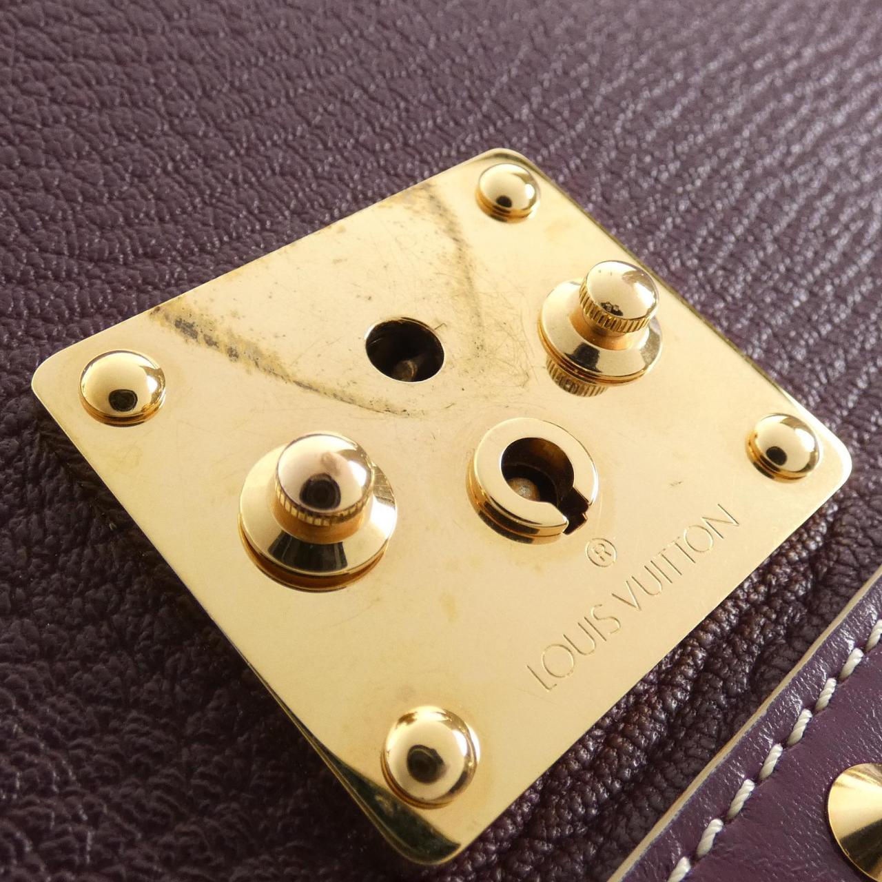LOUIS VUITTON Suhali Tarantue M91822 单肩包