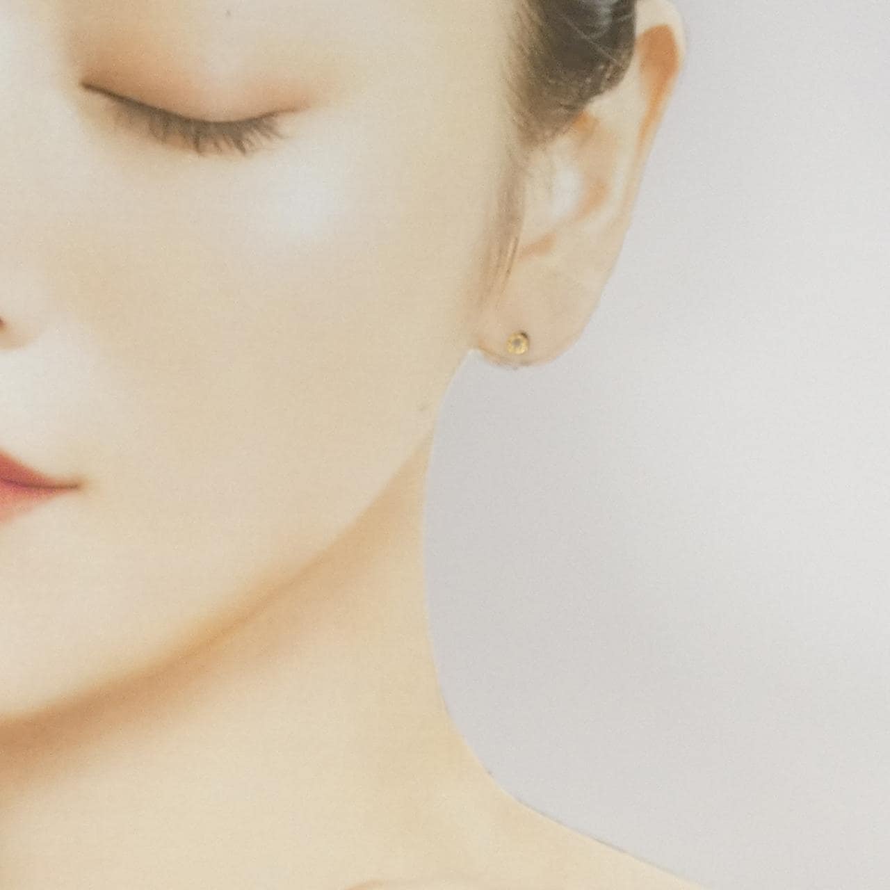 アガット ダイヤモンド ピアス 0.044CT