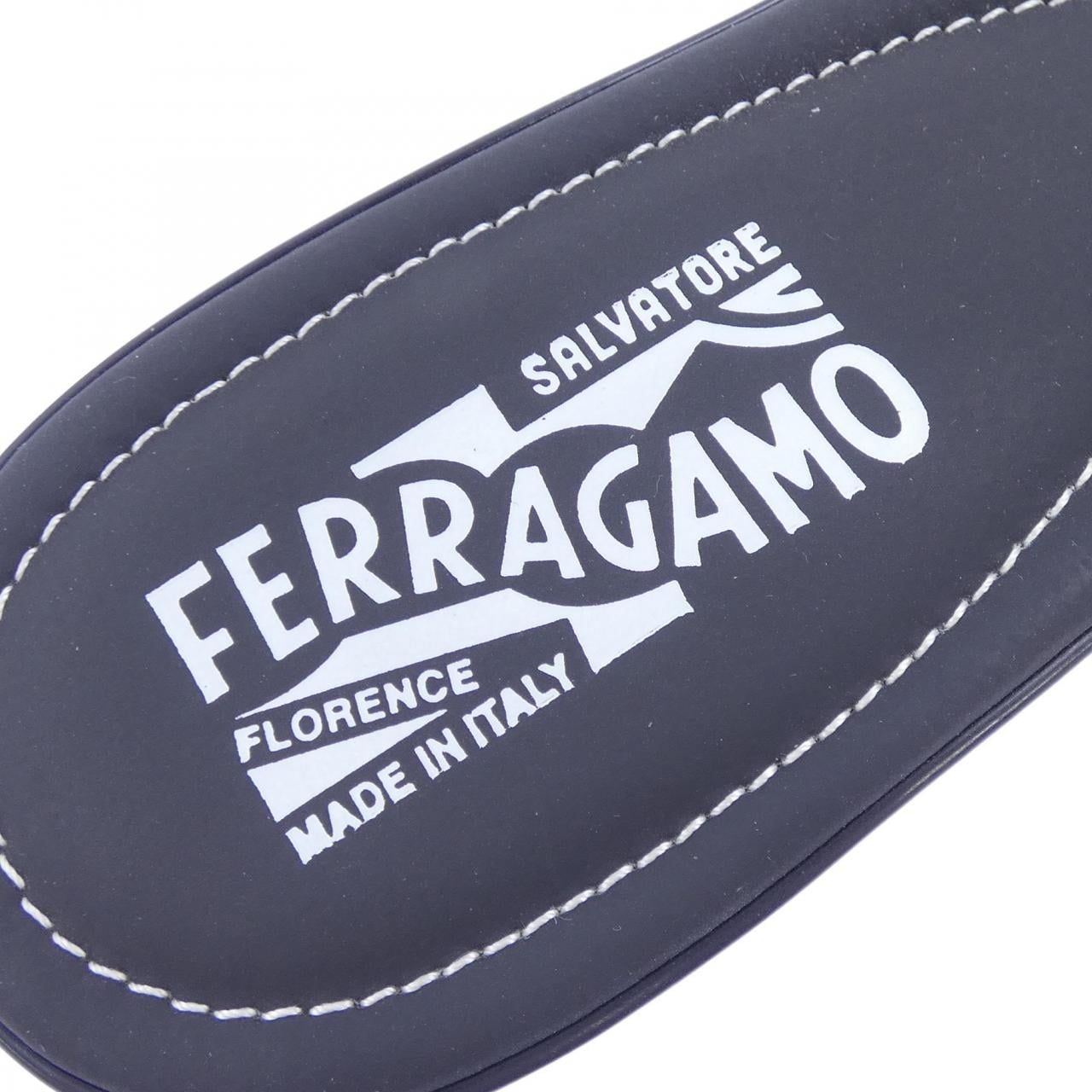 サルヴァトーレフェラガモ SALVATORE FERRAGAMO サンダル