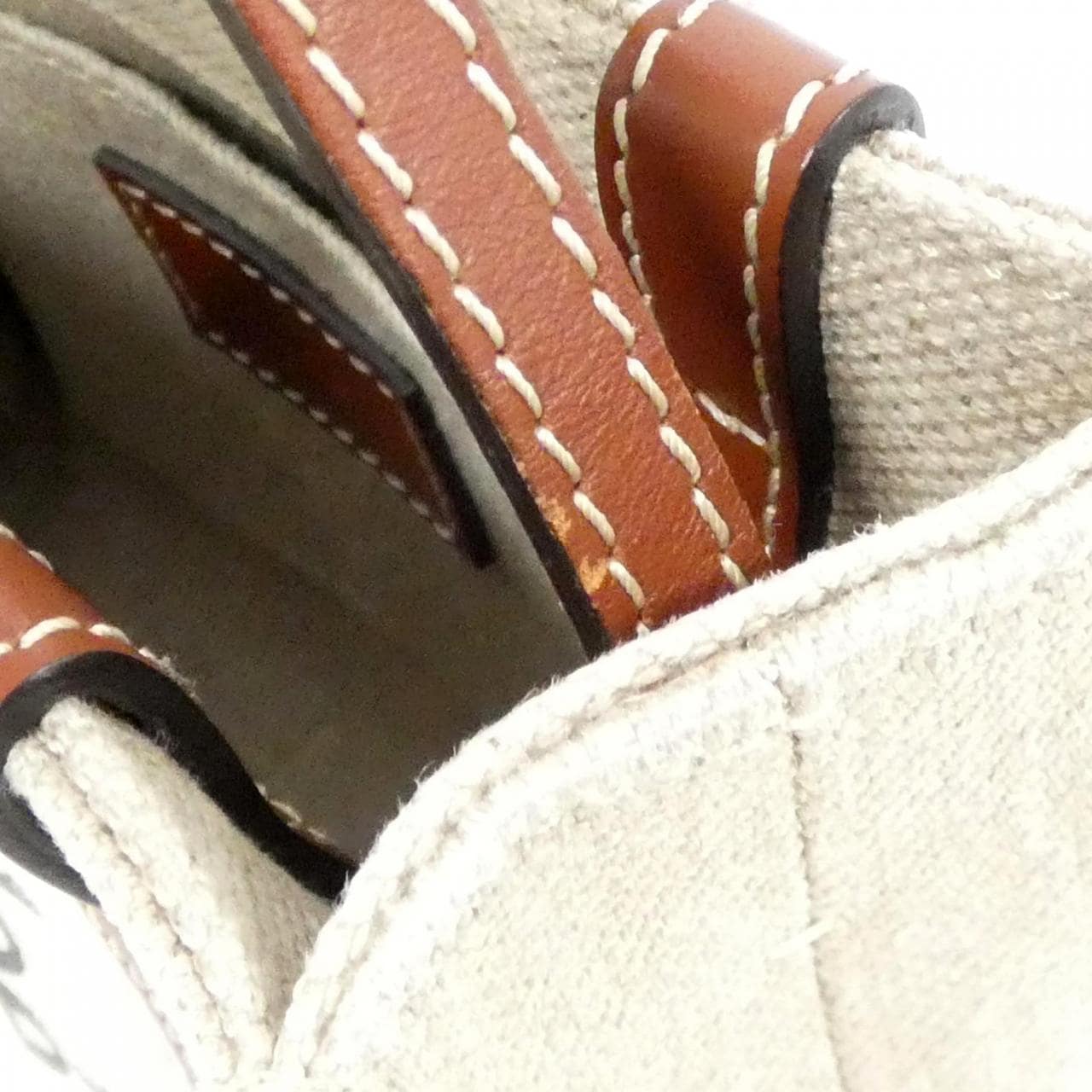 クロエ ウッディ ミニ トート CHC22AP237 I26 バッグ