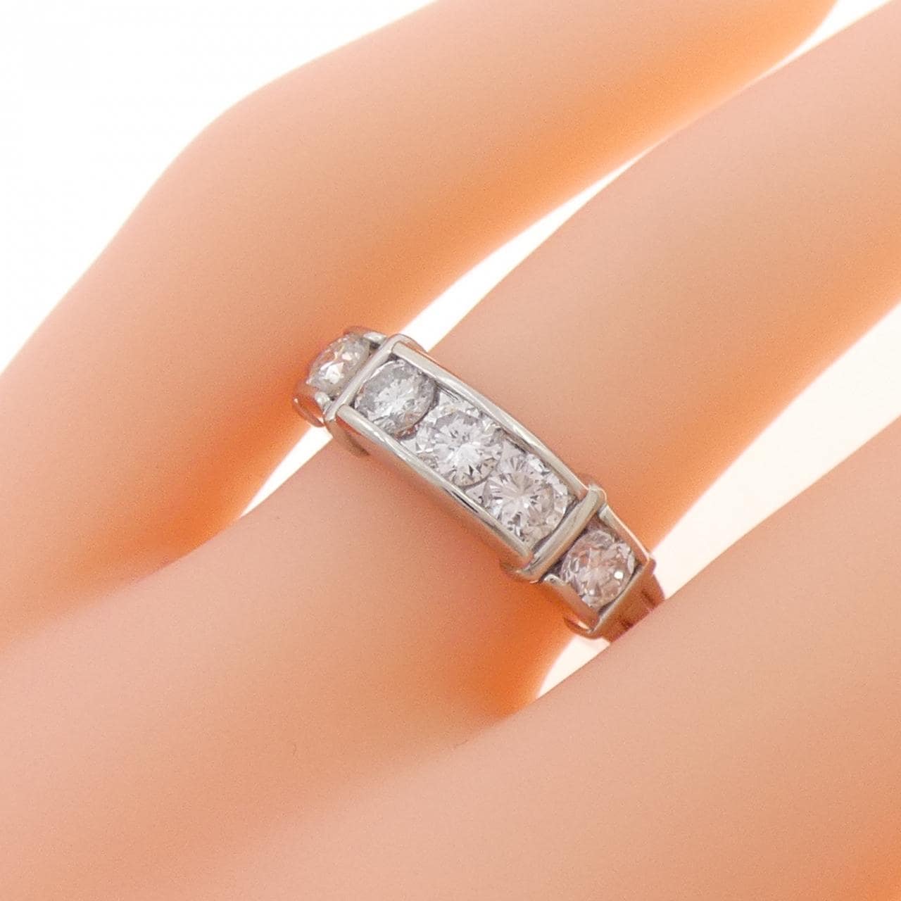PT900 ダイヤモンド リング 1.01CT