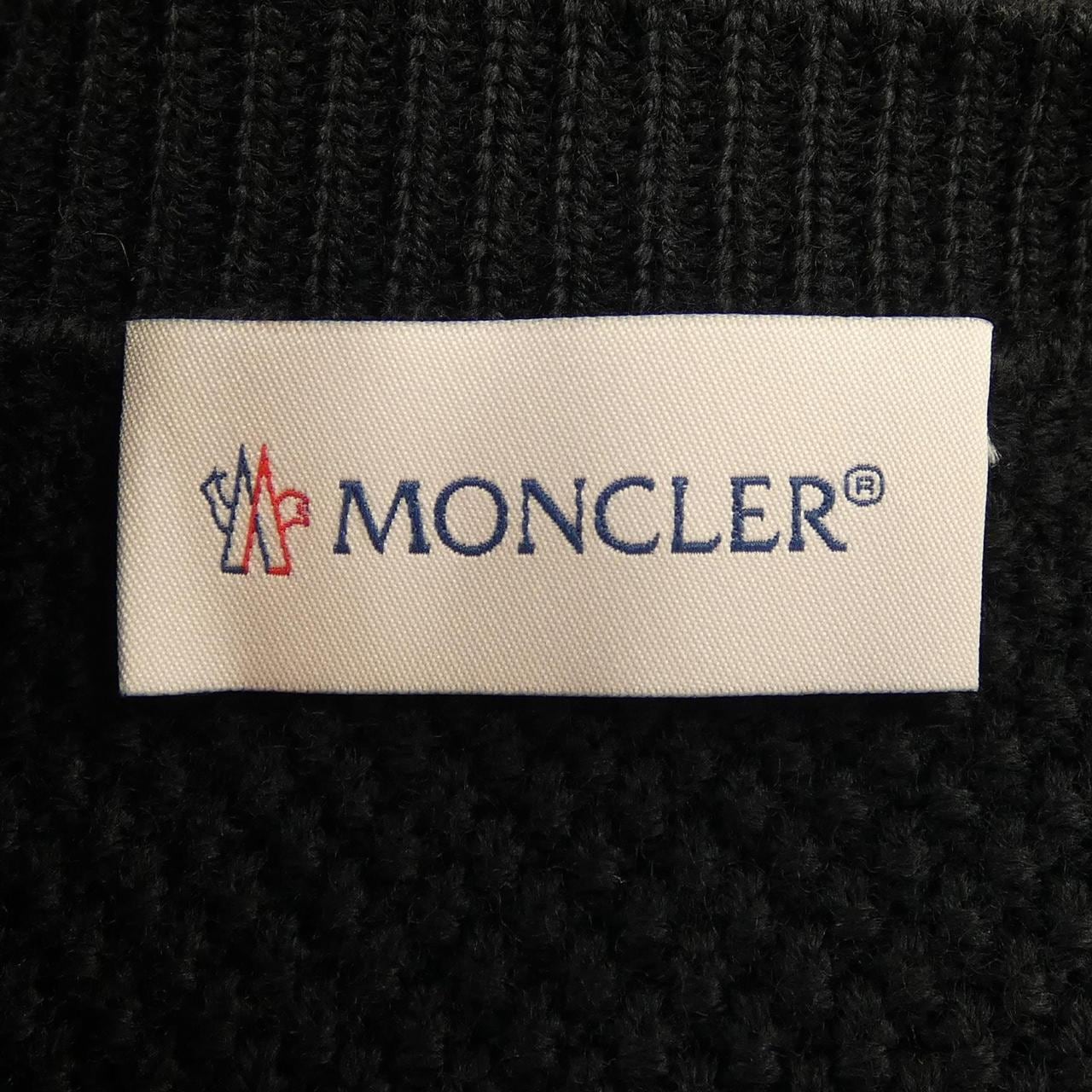 モンクレール MONCLER ダウンジャケット