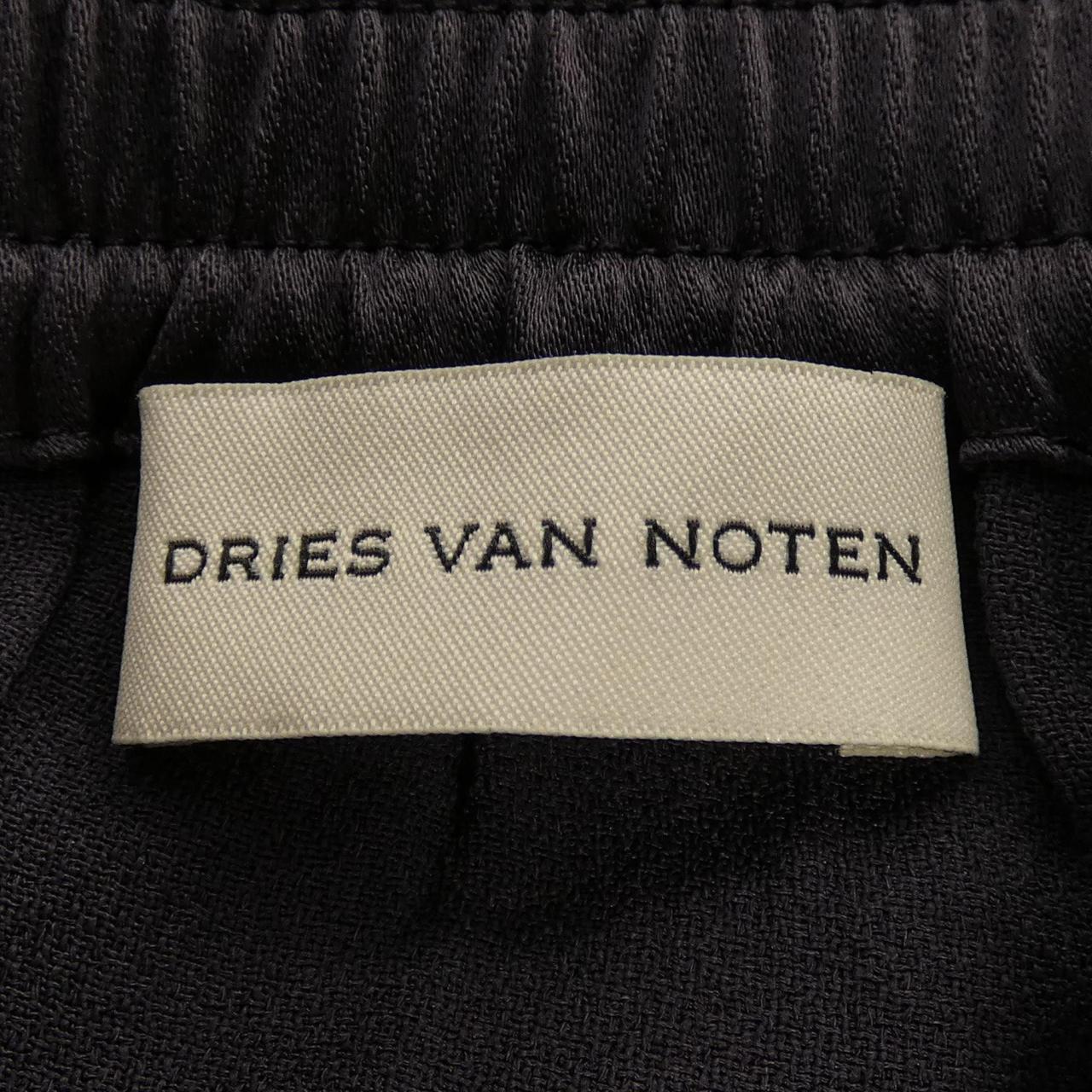 ドリスヴァンノッテン DRIES VAN NOTEN ショートパンツ