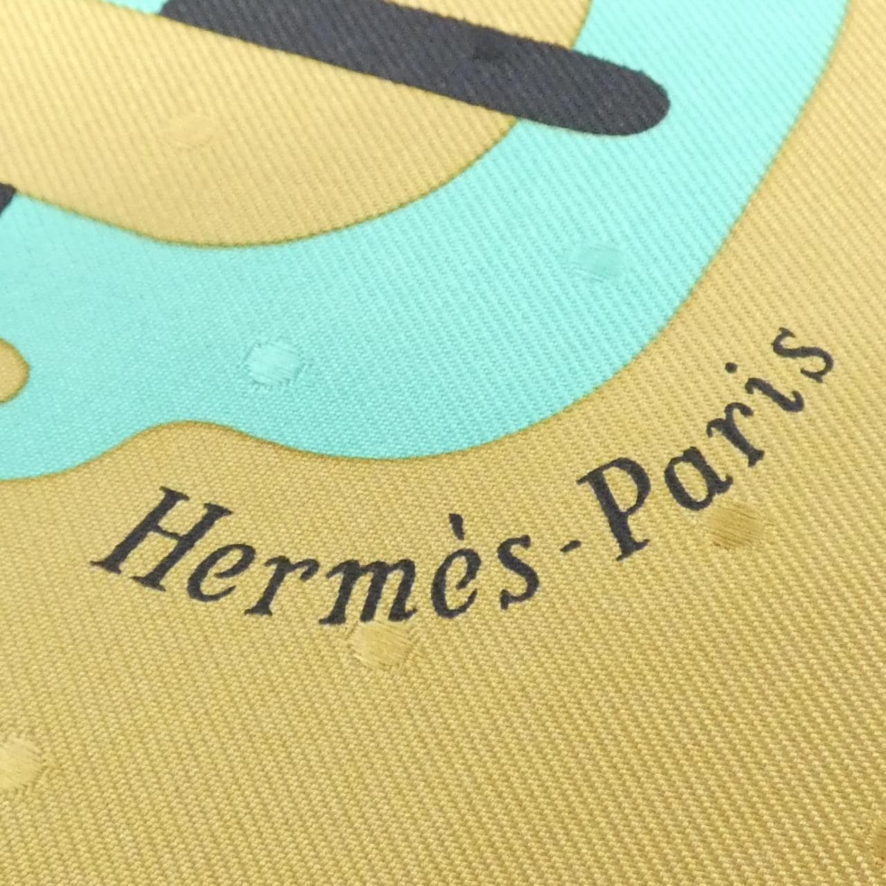 HERMES BOUCLERIE MODERNE CARRE PLUMETIS 983351S 围巾