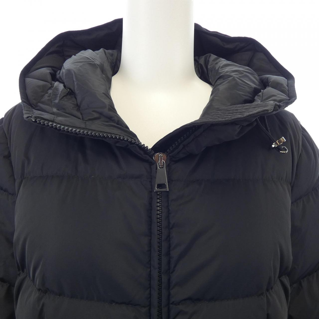 モンクレール MONCLER AVOCE ダウンジャケット