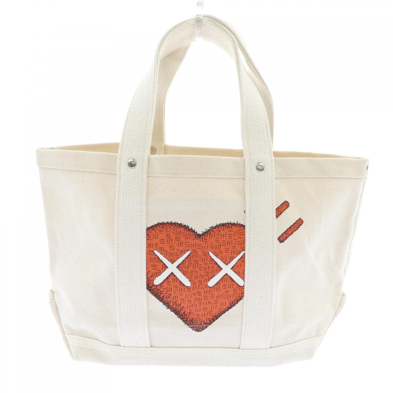 ヒューマンメイド HUMAN MADE BAG