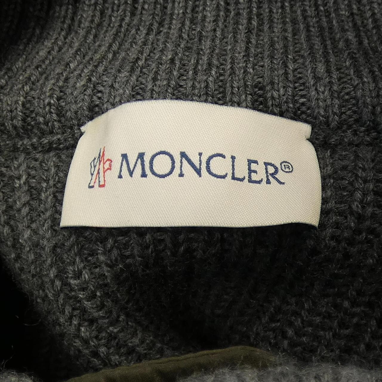 モンクレール MONCLER 20919B51400 ダウンジャケット
