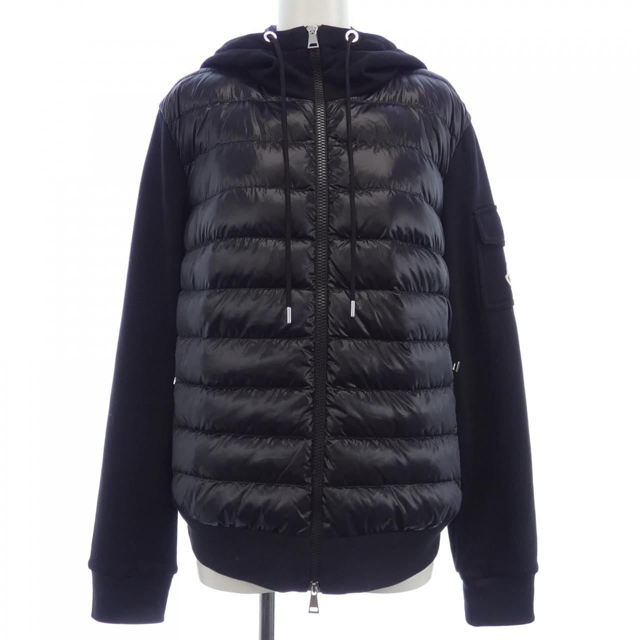 モンクレール MONCLER 10938G00028 ダウンジャケット