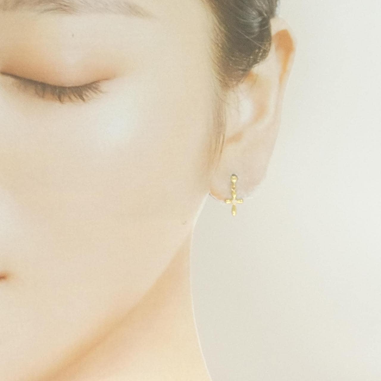 K18YG クロス ダイヤモンド ピアス 0.02CT