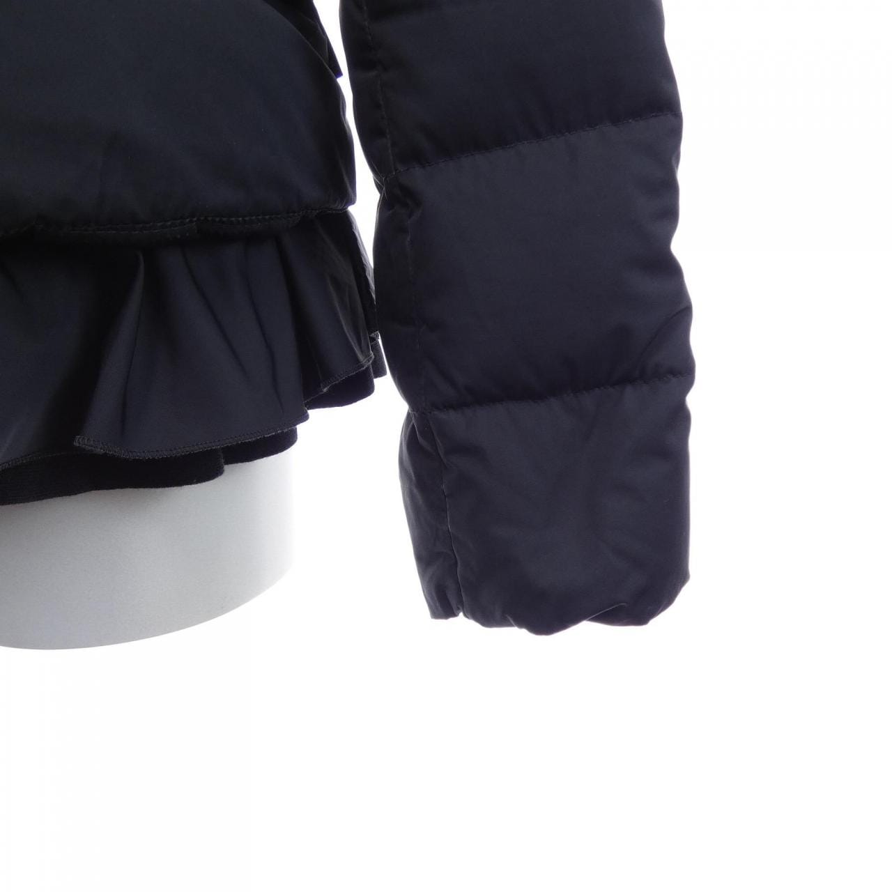 モンクレール MONCLER CHENONCEAU ダウンジャケット