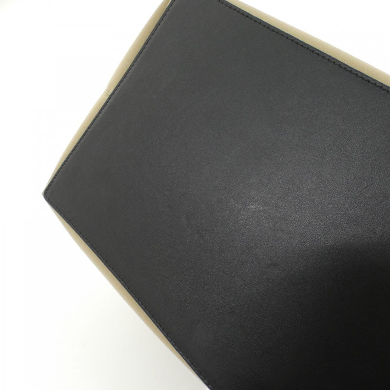 クリスチャンディオール ディオール トゥジュール ミディアム M2821OZCF バッグ
