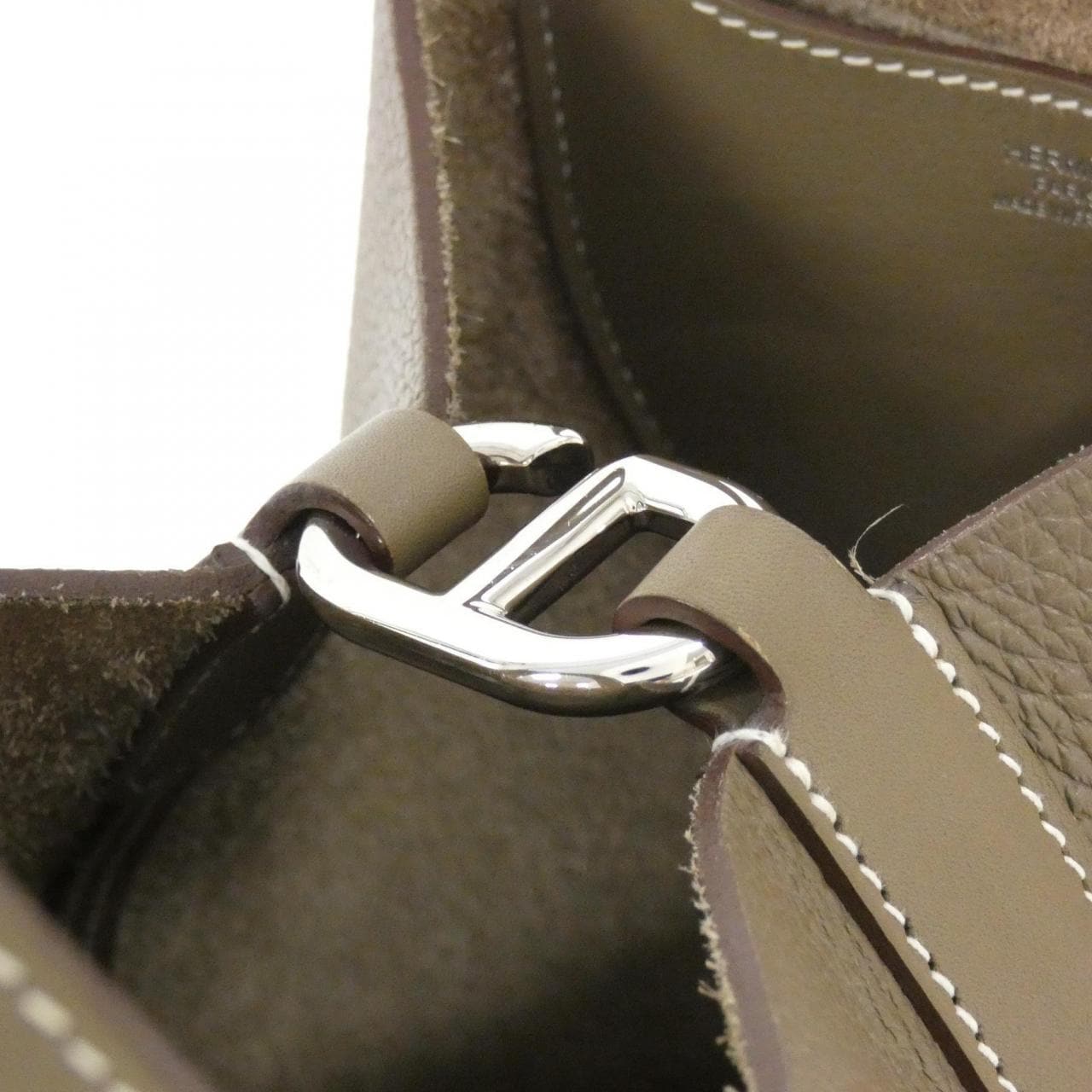 エルメス イン ザ ループ 18cm 084274CK バッグ