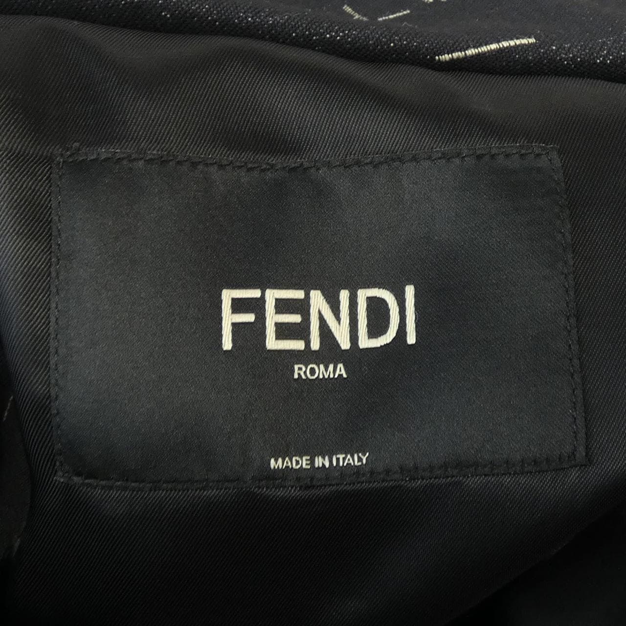 フェンディ FENDI FF0773 AR91 コート