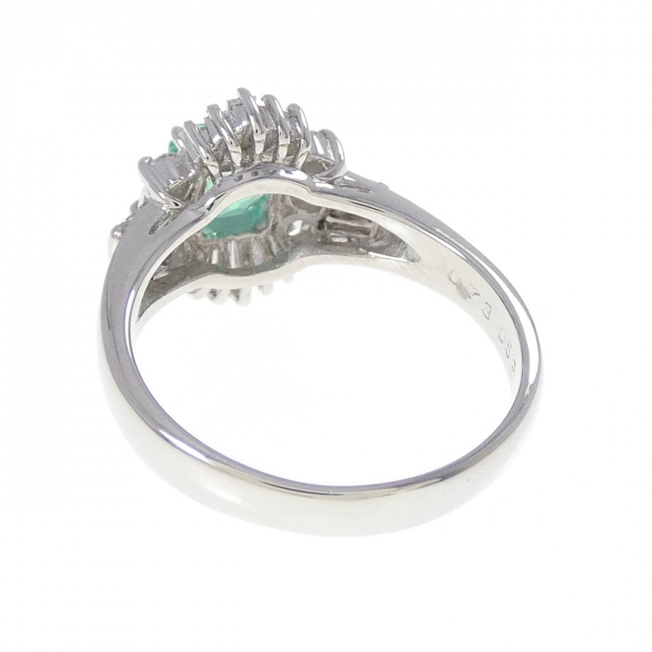 PT900 エメラルド リング 0.73CT