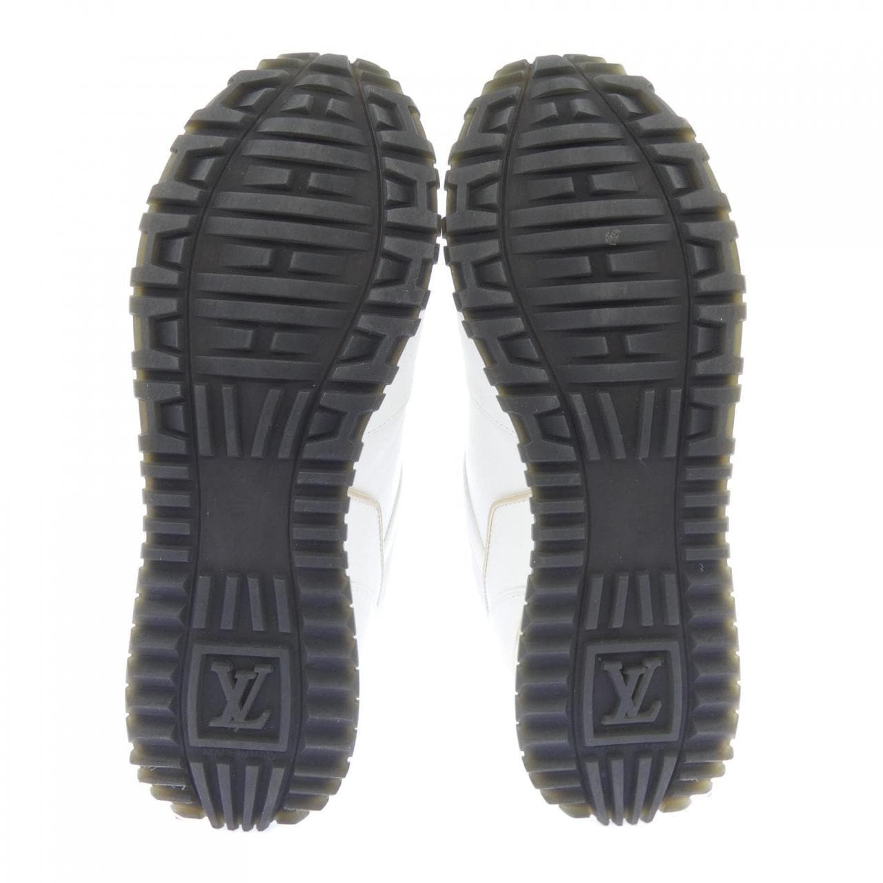 ルイヴィトン LOUIS VUITTON LVイニシャル スニーカー