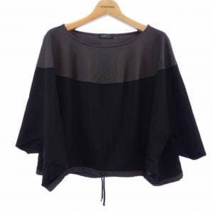 バーニーズニューヨーク BARNEYS NEW YORK トップス