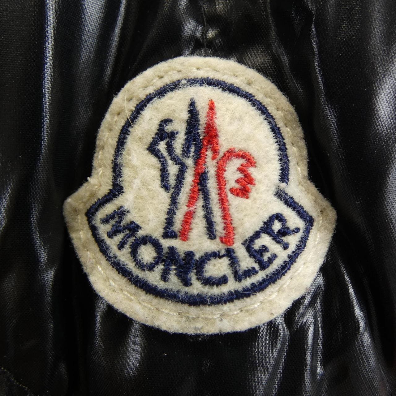 モンクレール MONCLER ALBIZIA ダウンコート