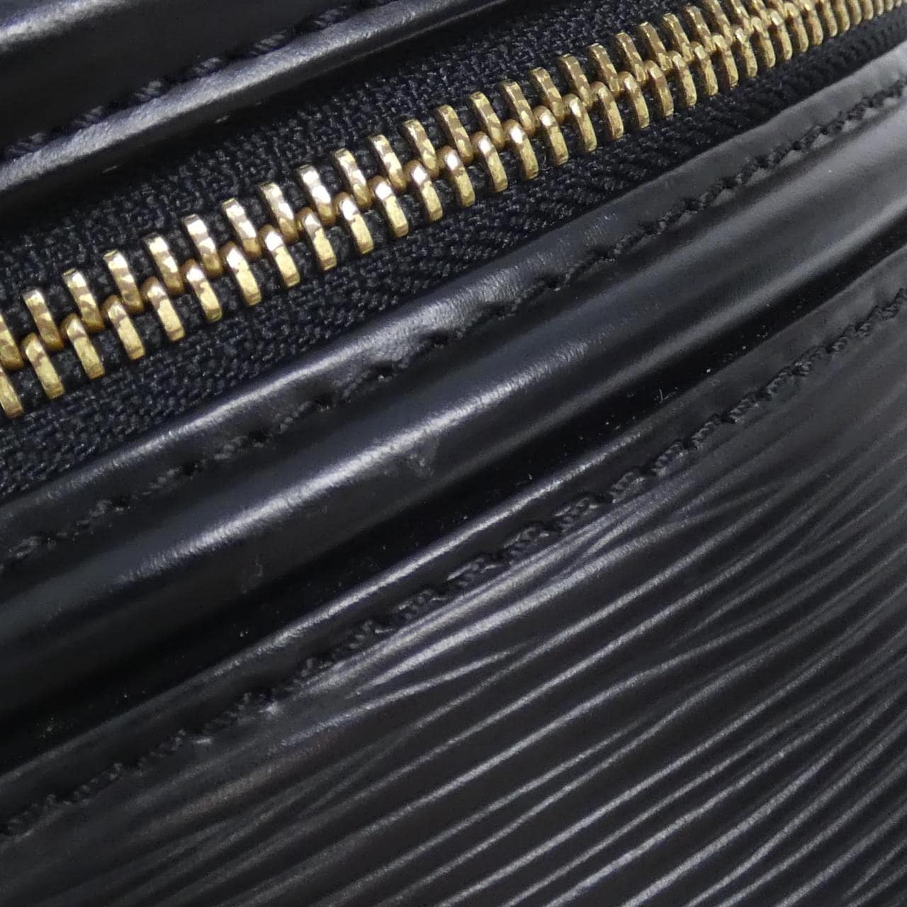 ルイヴィトン エピ カンヌ M48032 バッグ
