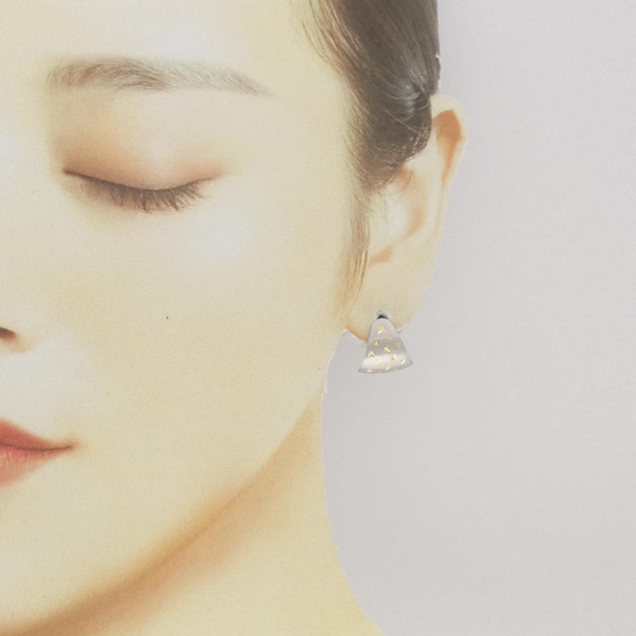 750WG/750/K18WG ピアス