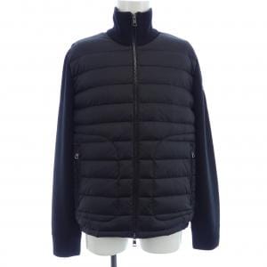 モンクレール MONCLER ダウンジャケット