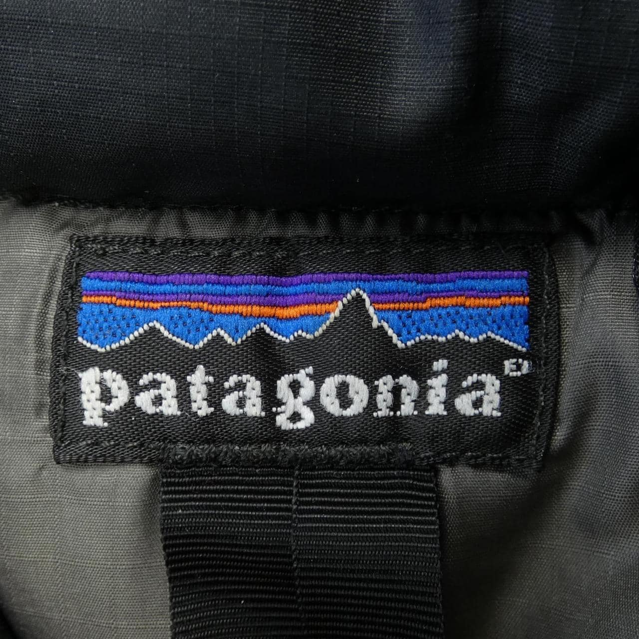 巴塔哥尼亚PATAGONIA羽绒背心