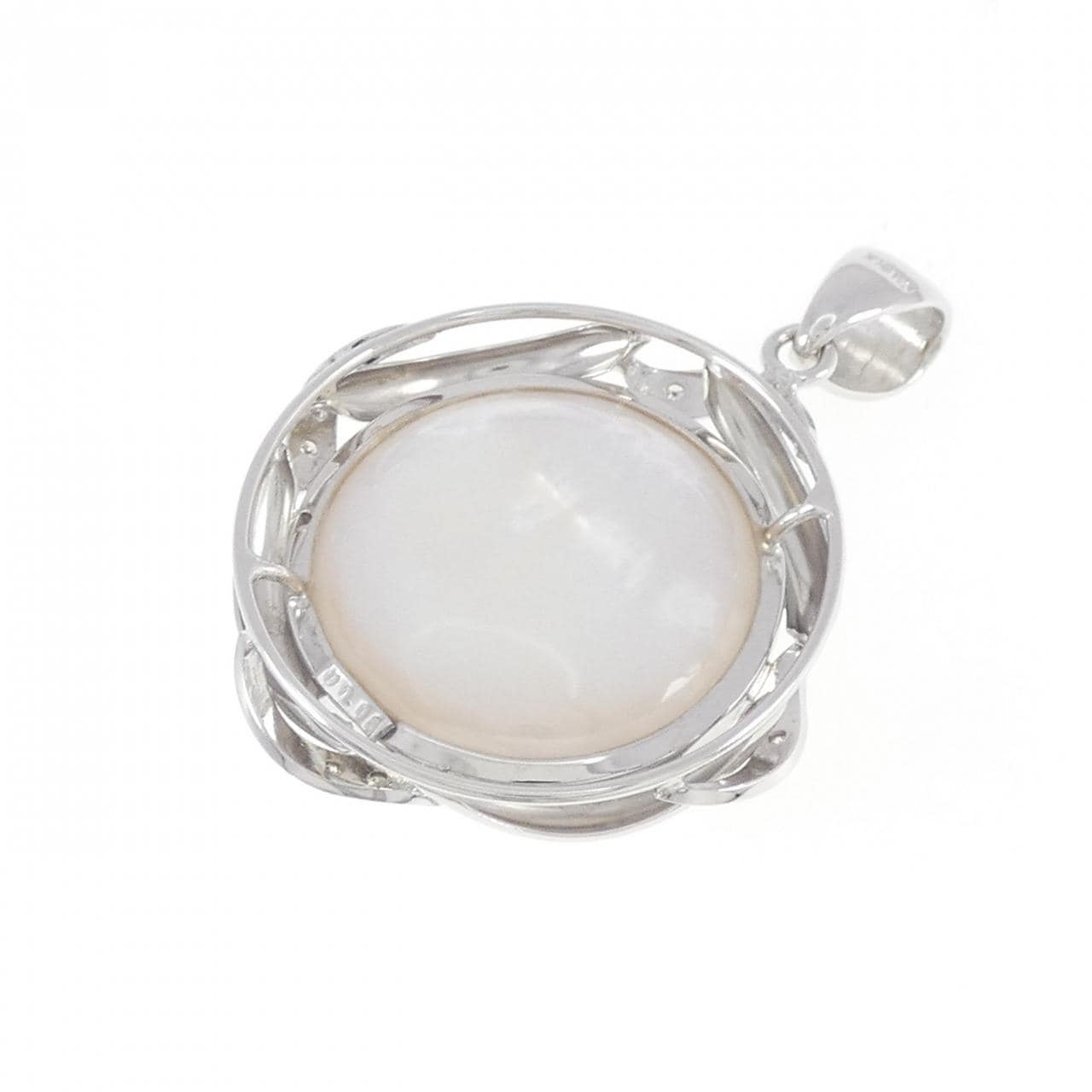 K14WG Mabe pearl pendant