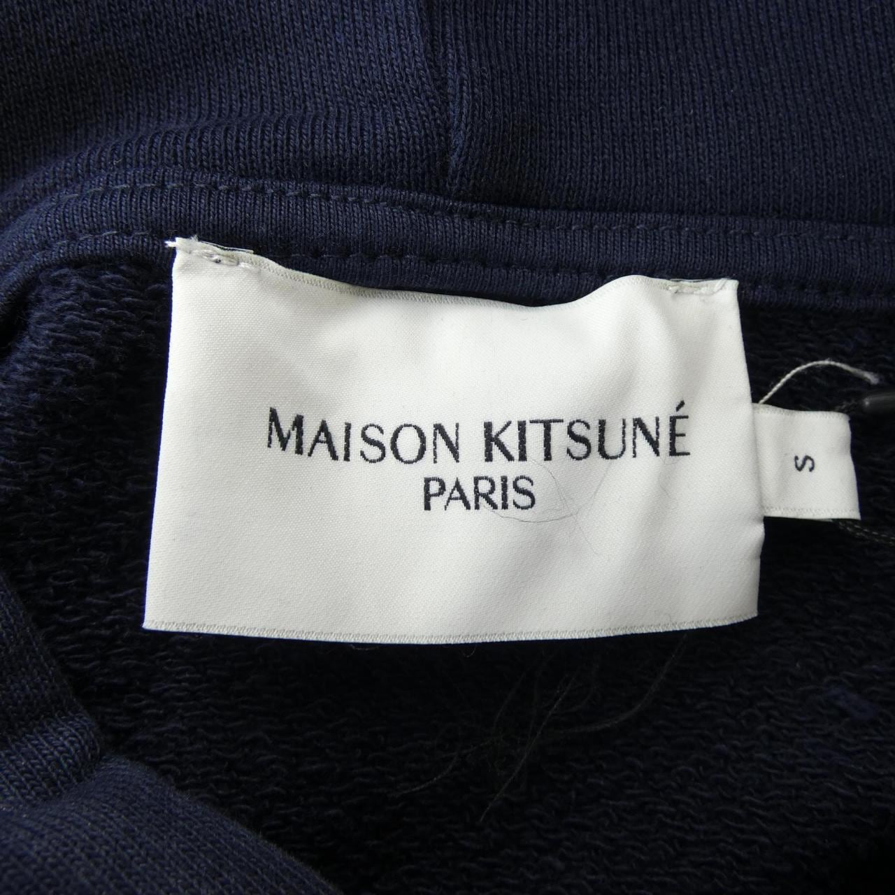 メゾンキツネ MAISON KITSUNE IU00355KM0001 パーカー
