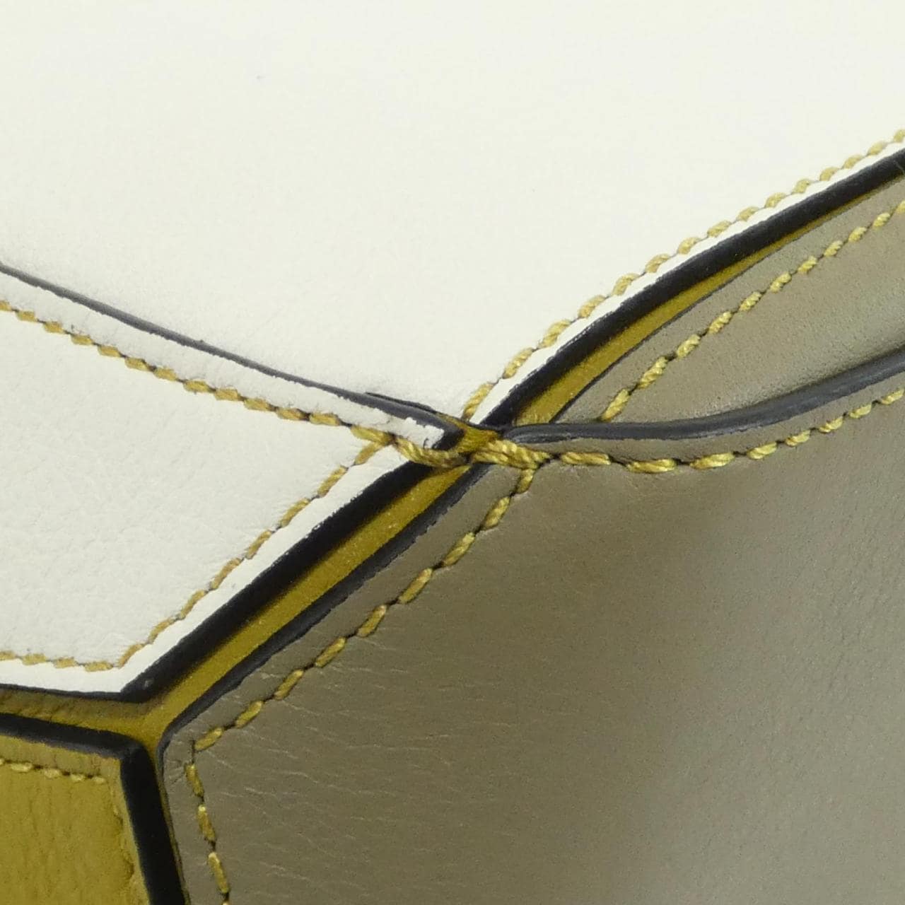 ロエベ PAZZUL SMALL A510S21X55 バッグ