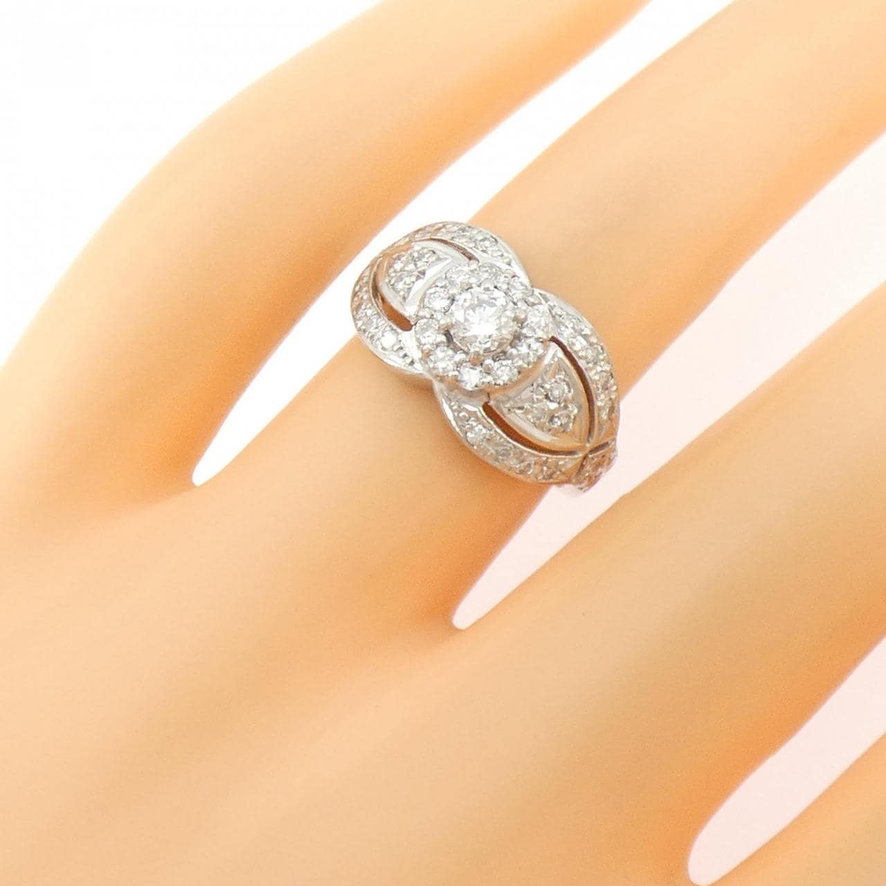 PT900 フラワー ダイヤモンド リング 0.20CT