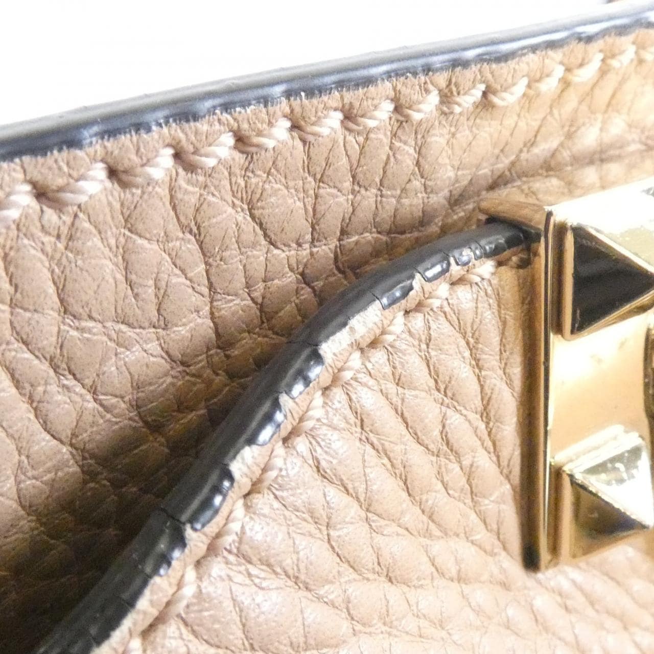 ヴァレンティノガラヴァーニ KW2B0037VSF バッグ