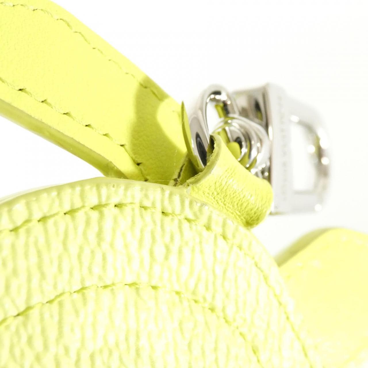 ルイヴィトン モノグラム バッグチャーム LVタートル M02526 バッグチャーム